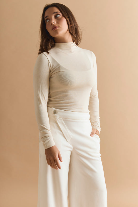 Blusa Essencial Gola Alta